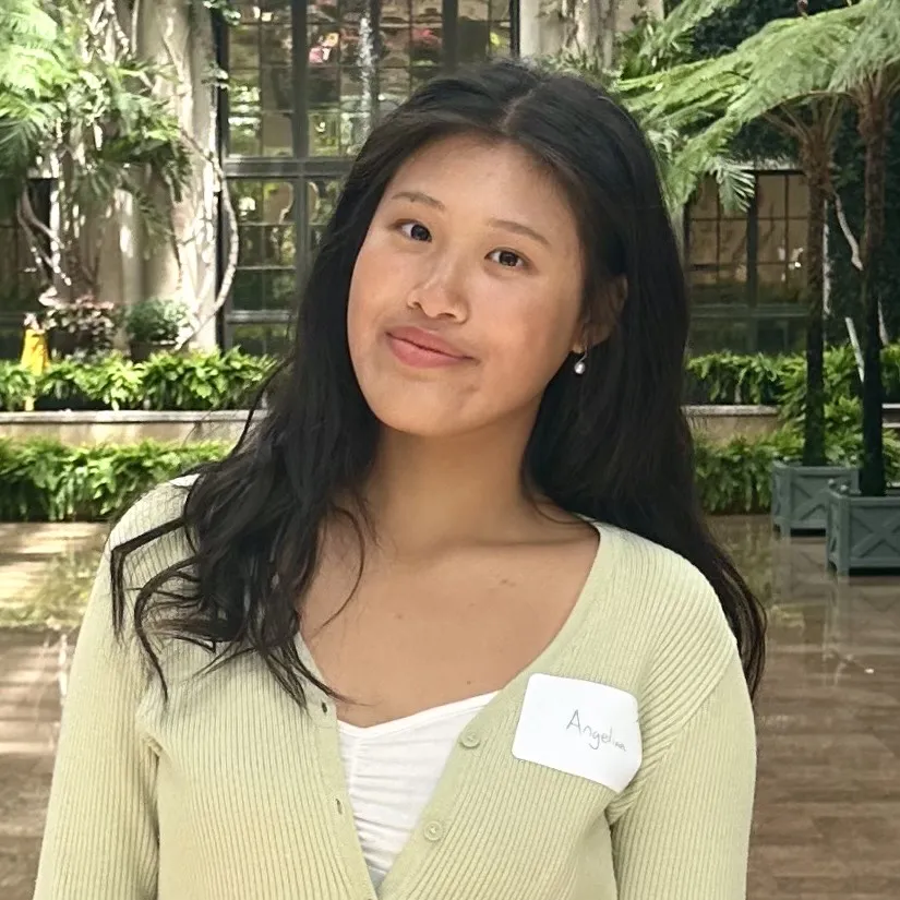 Angelina Huang '29