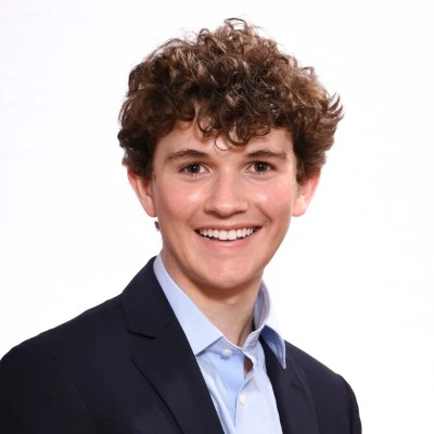Erik Dyer '27