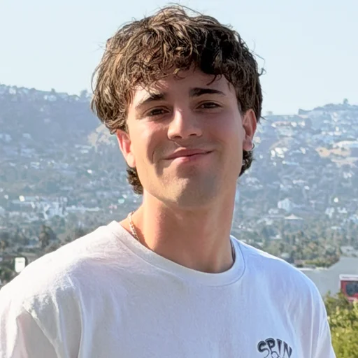 Gavin McLoughlin '28